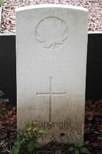 Lillers Communal Cemetery - Pinkerton, Edward